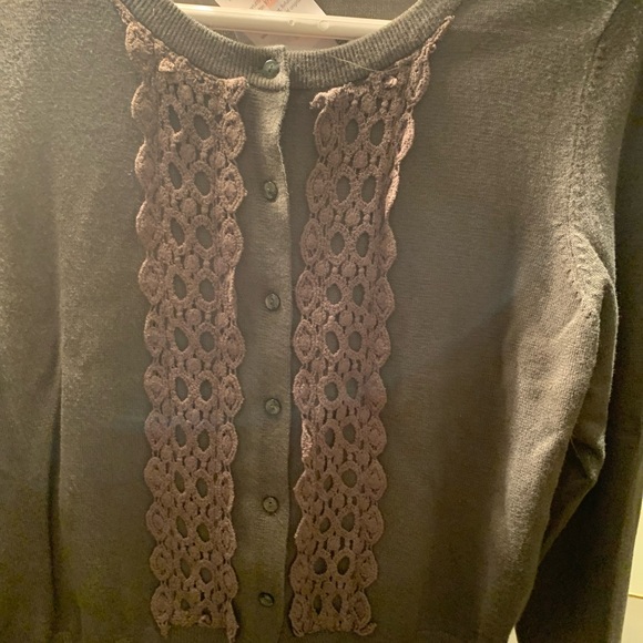 Brand new, Cardigan in olive color with olive embroidery.size : - Picture 14 of 15